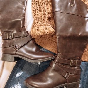Dark brown fake leather riding boots